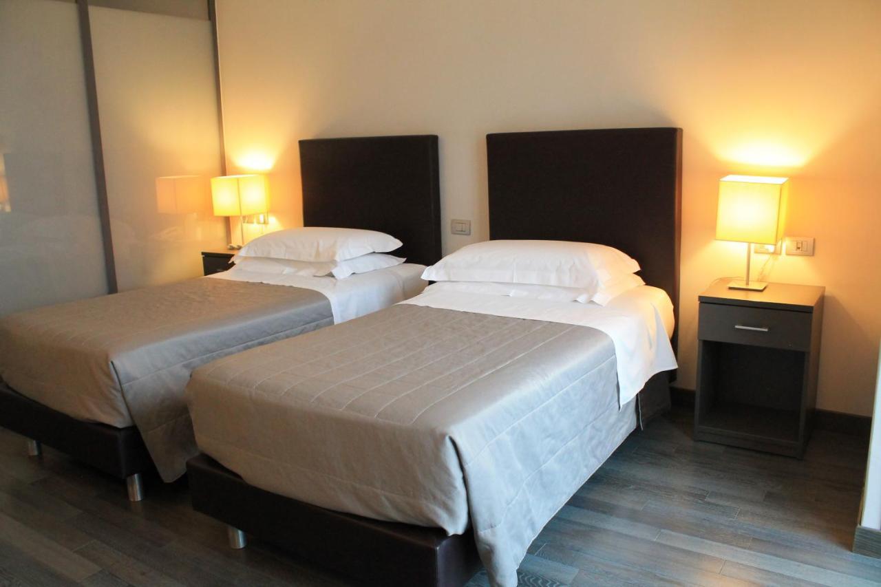 Park Hotel Sporting Teramo Zewnętrze zdjęcie