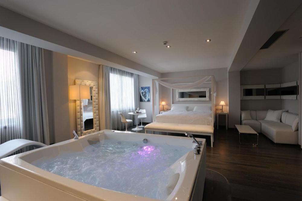 Park Hotel Sporting Teramo Zewnętrze zdjęcie