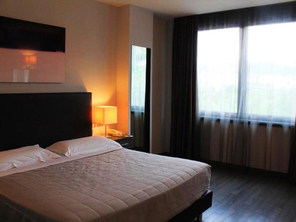 Park Hotel Sporting Teramo Zewnętrze zdjęcie